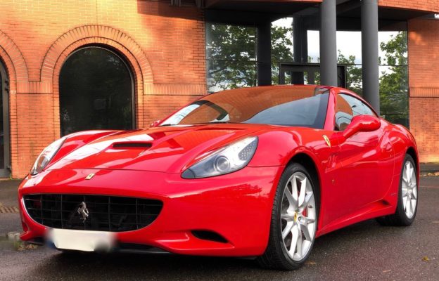 Ferrari California rouge