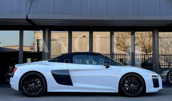 AUDI R8 V10 – Image 19