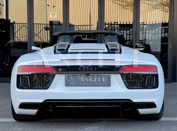 AUDI R8 V10 – Image 6