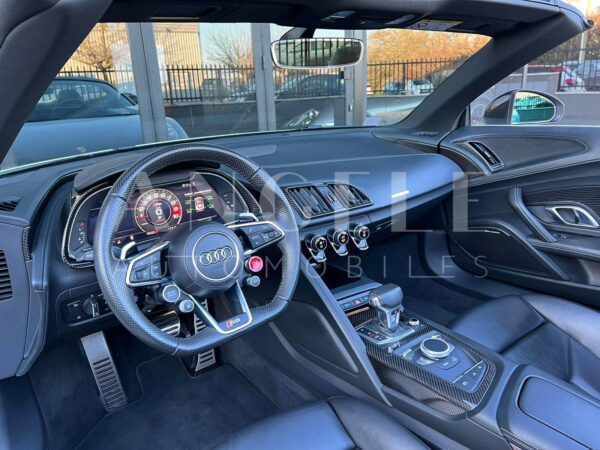 AUDI R8 V10 – Image 11