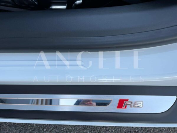 AUDI R8 V10 – Image 12