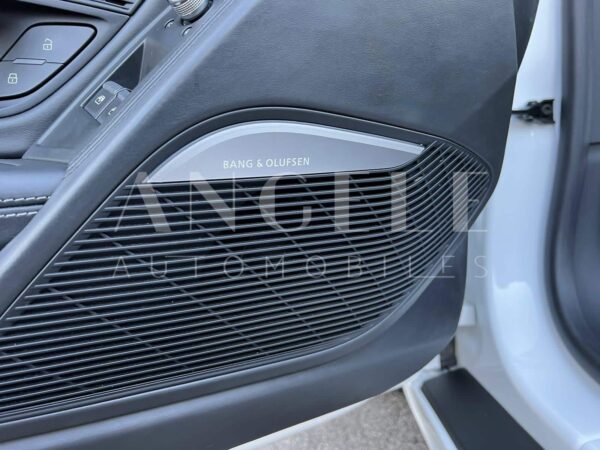 AUDI R8 V10 – Image 9