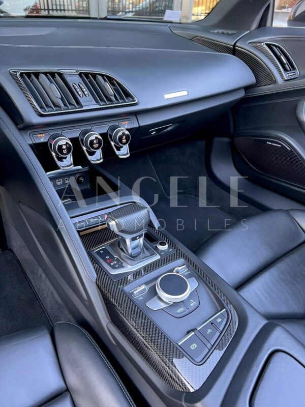 AUDI R8 V10 – Image 8