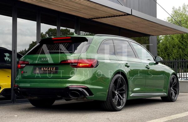 AUDI RS4 V – Image 4