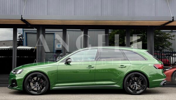 AUDI RS4 V – Image 18