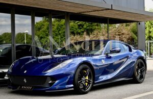 FERRARI 812