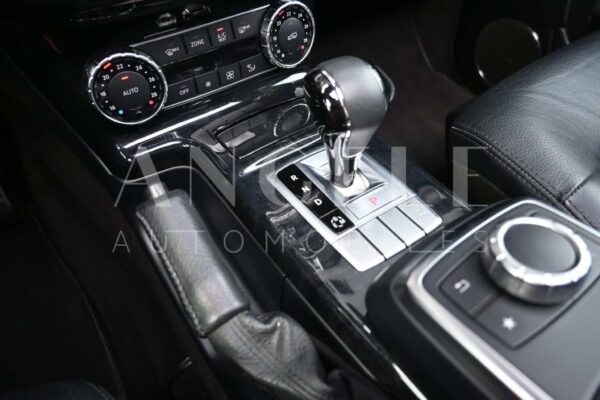 MERCEDES G 350 D – Image 13