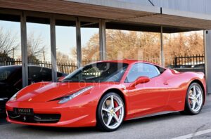 FERRARI 458