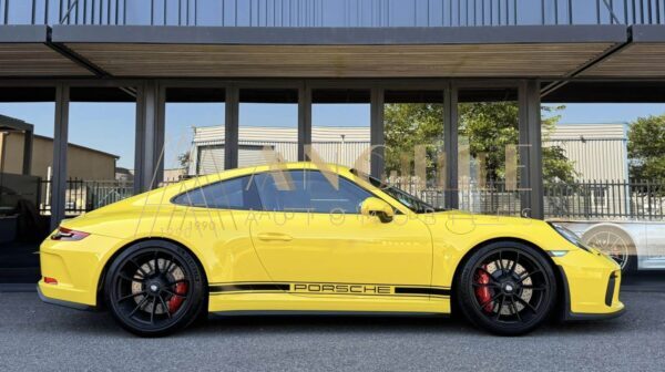 PORSCHE GT3 TOURING JAUNE RACING TOULOUSE ANGELE AUTOMOBILES