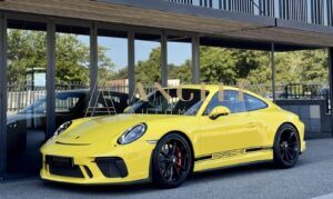 PORSCHE GT3 TOURING JAUNE RACING TOULOUSE ANGELE AUTOMOBILES
