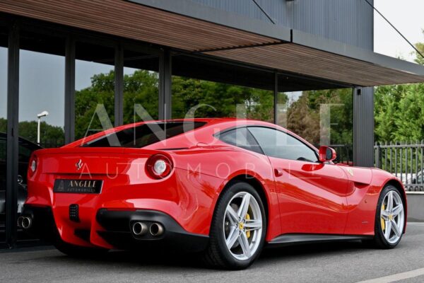 FERRARI F12 BERLINETTA ROSSO CORSA – Image 11