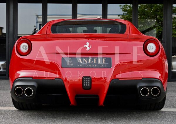 FERRARI F12 BERLINETTA ROSSO CORSA – Image 13