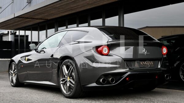FERRARI FF – Image 4