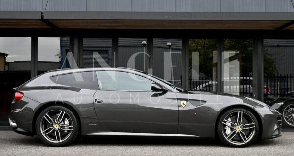 FERRARI FF – Image 14