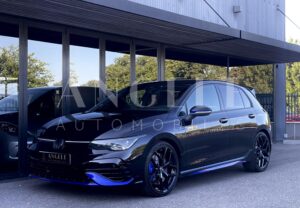 VOLKSWAGEN GOLF VIII R