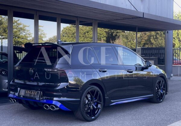 VOLKSWAGEN GOLF VIII R – Image 9
