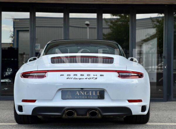 PORSCHE 911 TARGA 4 GTS – Image 15