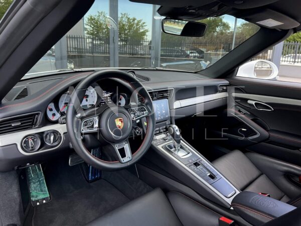 PORSCHE 911 TARGA 4 GTS – Image 3