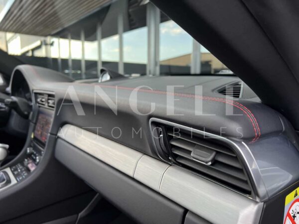 PORSCHE 911 TARGA 4 GTS – Image 8