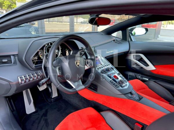 LAMBORGHINI AVENTADOR – Image 16