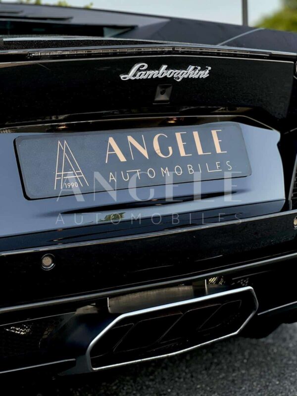 LAMBORGHINI AVENTADOR – Image 13