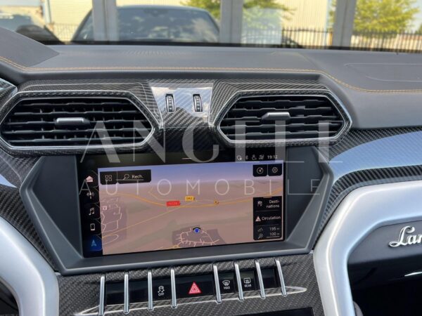 LAMBORGHINI URUS – Image 9