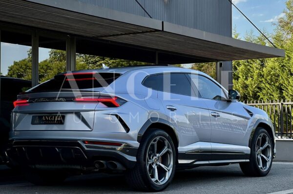 LAMBORGHINI URUS – Image 14