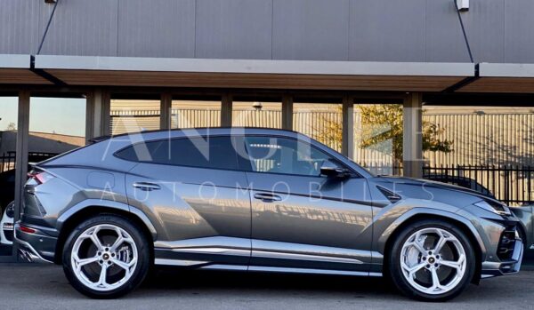 LAMBORGHINI URUS – Image 14