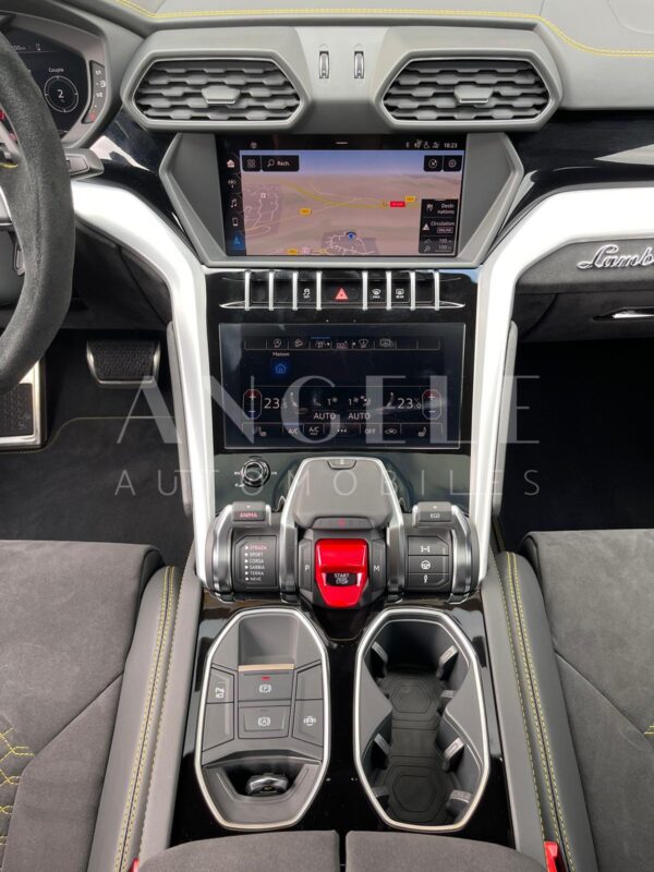 LAMBORGHINI URUS – Image 6