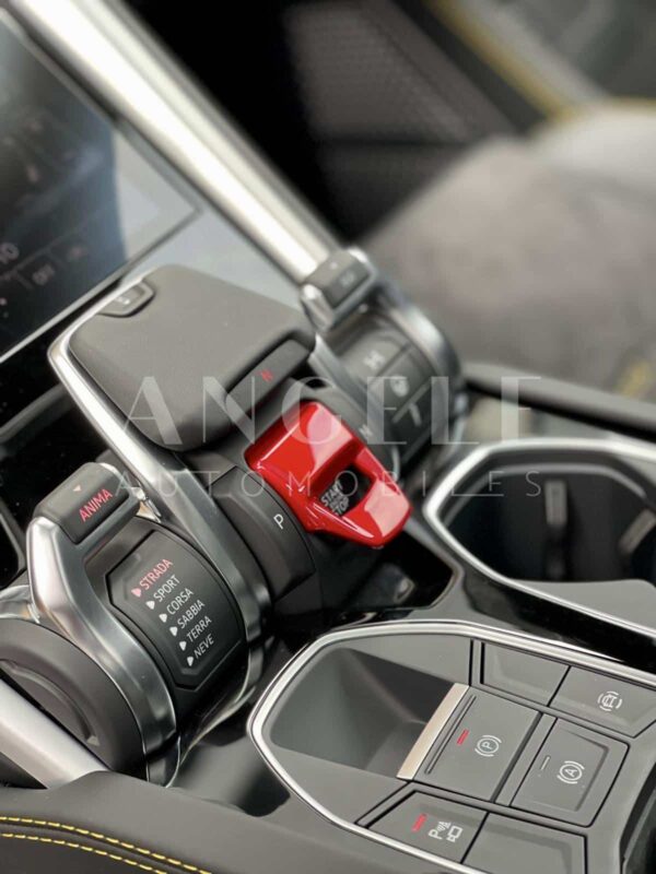 LAMBORGHINI URUS – Image 18