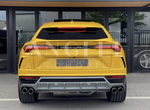 LAMBORGHINI URUS – Image 13
