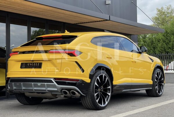 LAMBORGHINI URUS – Image 15
