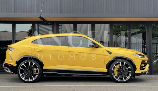 LAMBORGHINI URUS – Image 16