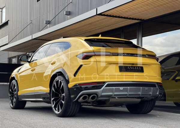 LAMBORGHINI URUS – Image 18