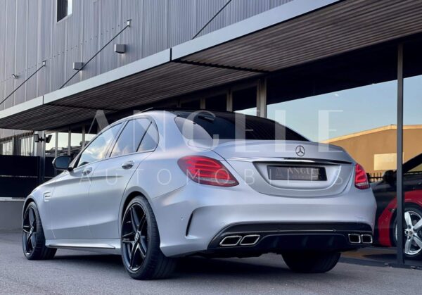 MERCEDES C 63 AMG – Image 12