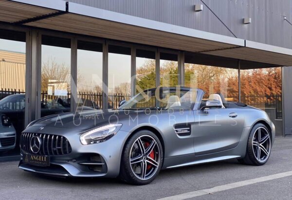 MERCEDES AMG GT ROADSTER