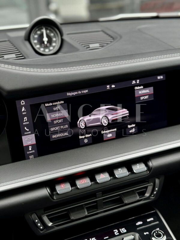 PORSCHE 992 CARRERA – Image 12