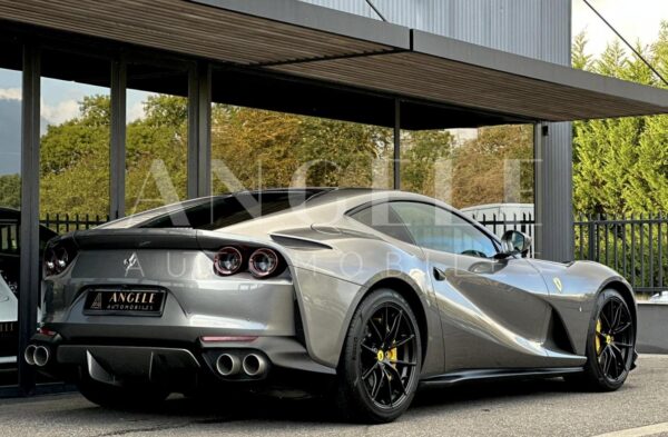 FERRARI 812 SUPERFAST – Image 11
