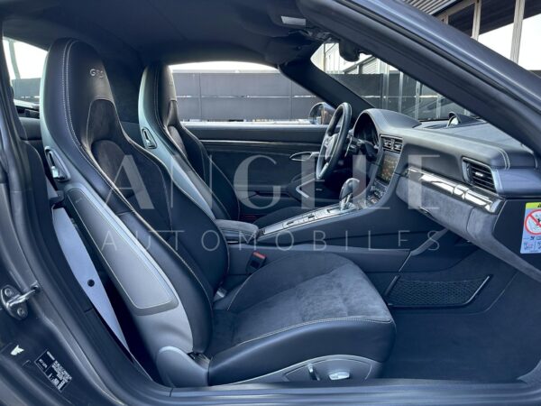 PORSCHE TARGA 4 GTS – Image 12