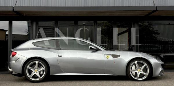 FERRARI FF – Image 12