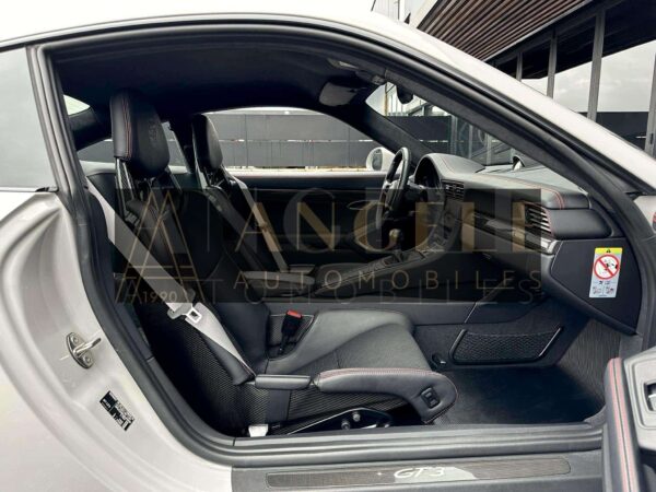 PORSCHE GT3 TOURING – Image 2