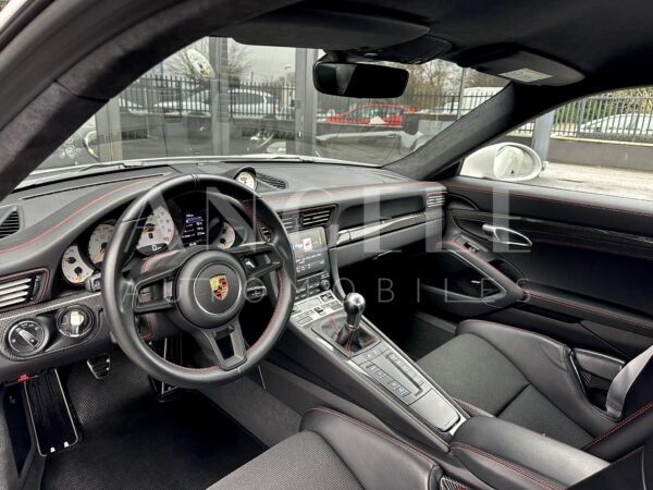 PORSCHE GT3 TOURING – Image 12