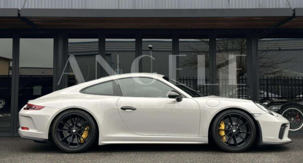 PORSCHE GT3 TOURING – Image 17