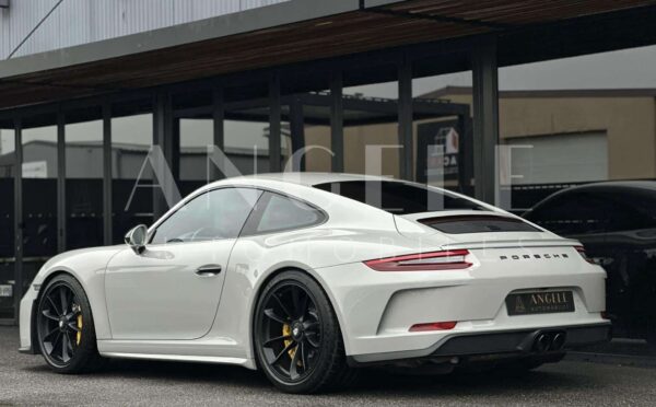PORSCHE GT3 TOURING – Image 3
