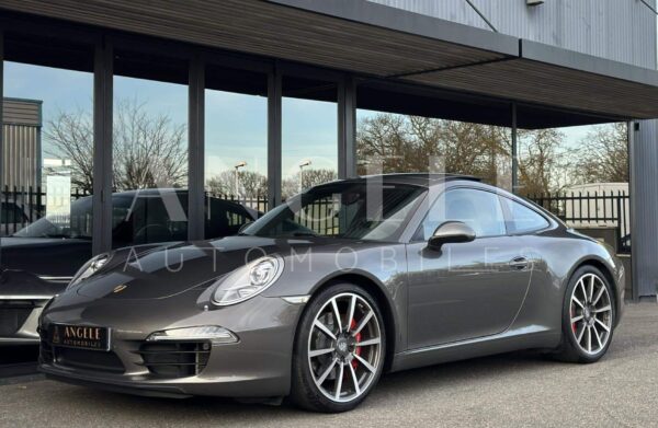 PORSCHE 911 CARRERA S