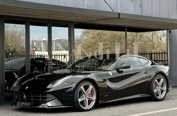 FERRARI F12