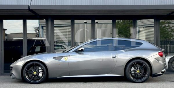 FERRARI FF – Image 15