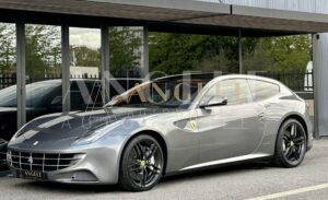 FERRARI FF