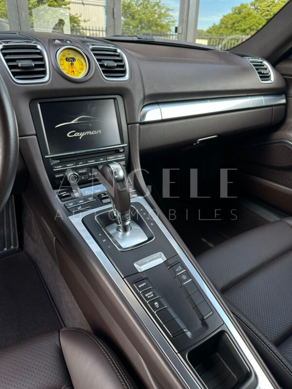 CAYMAN 981 – Image 12