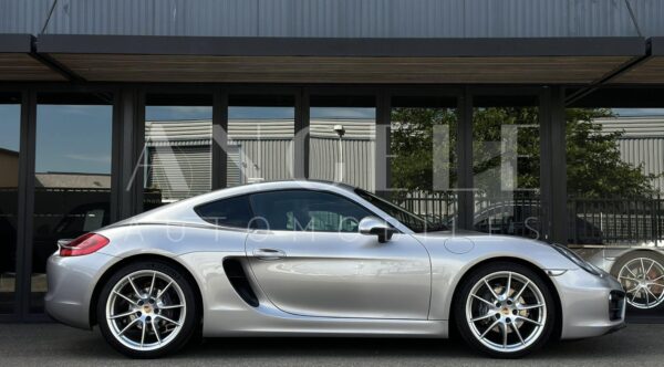 CAYMAN 981 – Image 13